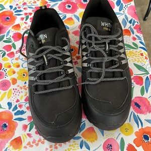 Brand new steel toe shoes - size 9.5